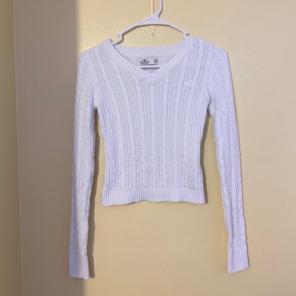 Hollister sweater